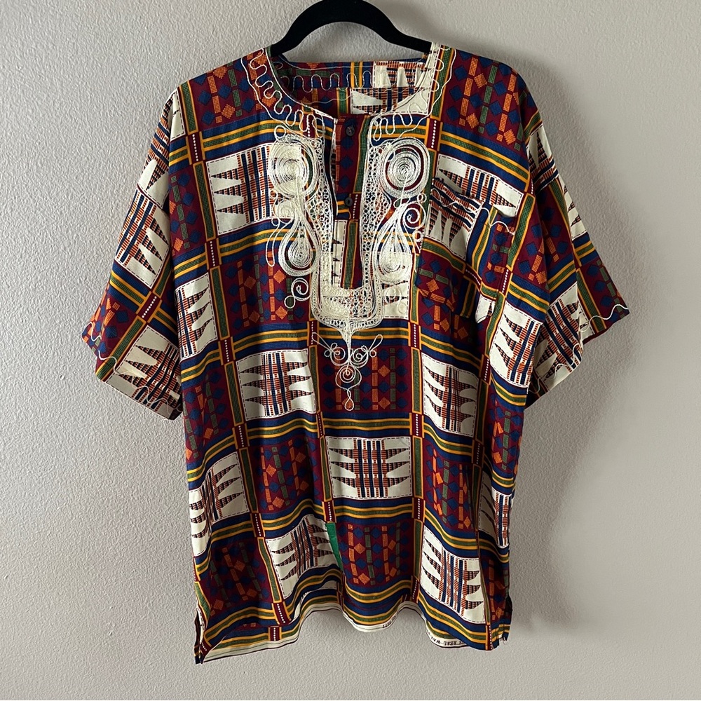 African Print Men's Casual Lightweight Shirt Dashiki. Fits medium/large.